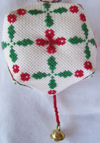 Biscornu de No&euml;l