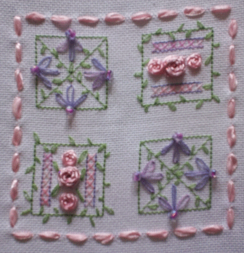 Range-aiguilles en broderie traditionnelle