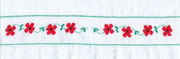 Serviette fleurs rouges