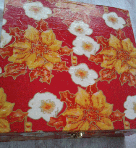 Boite &agrave; th&eacute;